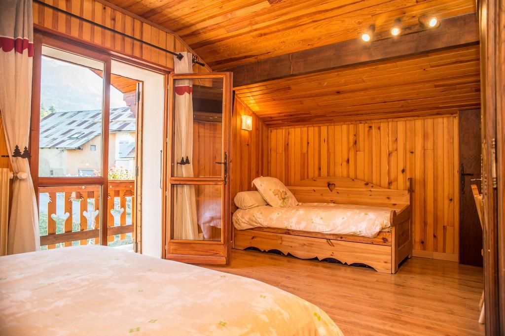 B&B Chalet La Providence Le Sauze Room photo